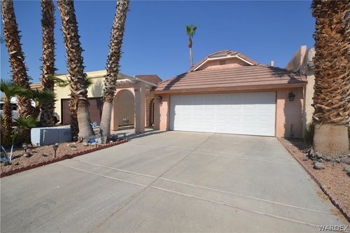 2911 Country Club Dr, Bullhead City, AZ, 86442-7867 | Card Image