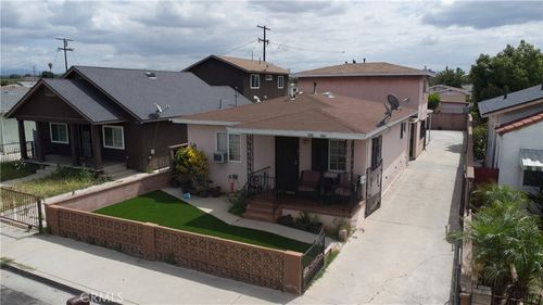 658 Oakford Dr, East Los Angeles, CA, 90022-3206 | Card Image