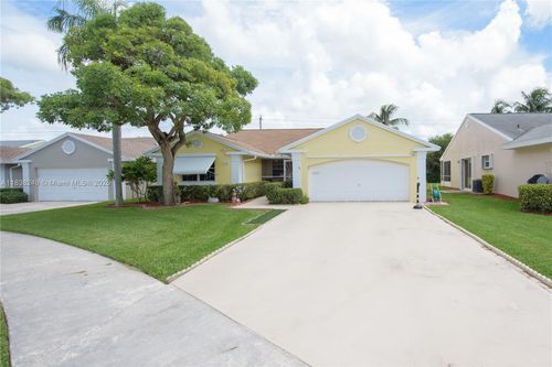 2510 Se 7th Pl, HOMESTEAD, FL, 33033 | Card Image