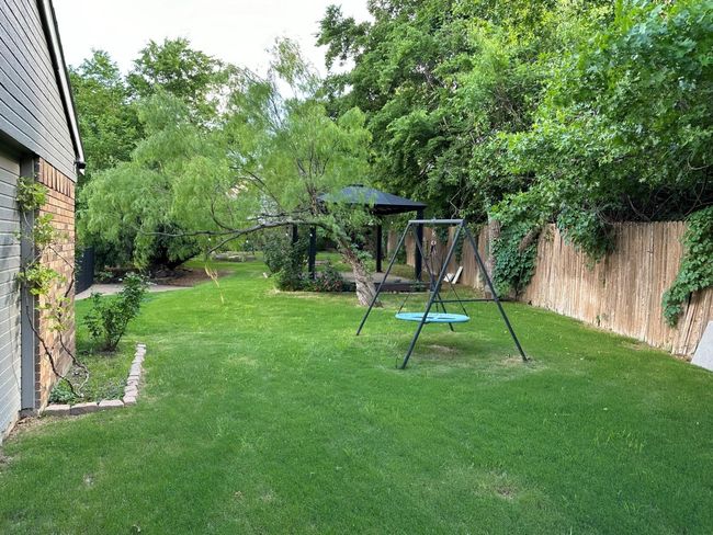 927 S Riverside Dr, House other with 3 bedrooms, 2 bathrooms and null parking in Grapevine TX | Image 17