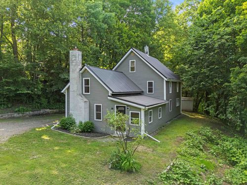 29 Summit St, Franklin, NH, 03235-1554 | Card Image