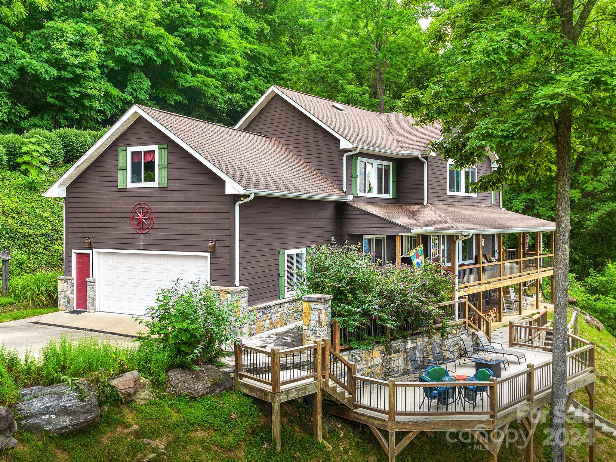 Wedgewood Rd, Waynesville, NC 28785