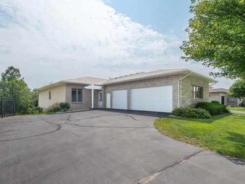 17057 Kennett Curv Sw, Prior Lake, MN, 55372-2779 | Card Image