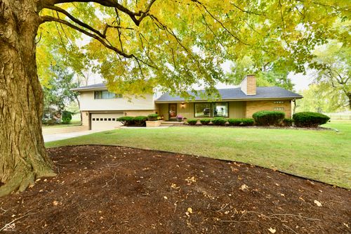 9254 W Forest Dr, Elwood, IN, 46036-8878 | Card Image