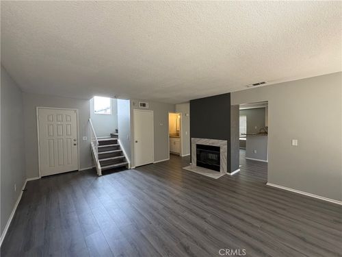 14610 Green River Rd, Victorville, CA, 92394-6925 | Card Image