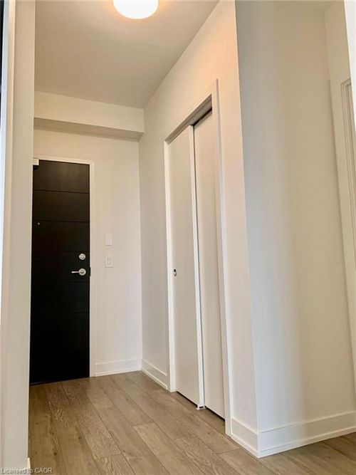 1116-212 King William St, Hamilton, ON, L8R0A7 | Card Image