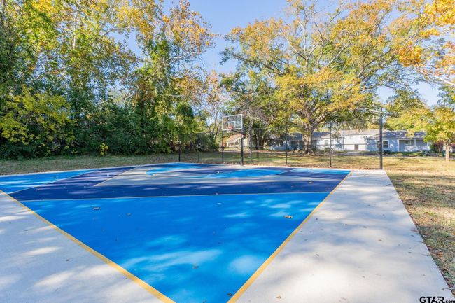 821 &amp; 827 Shaw (7 Units), Home with 0 bedrooms, 0 bathrooms and null parking in Tyler TX | Image 24