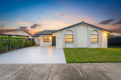 1052 Nw 127th Path, Miami, FL, 33182-1830 | Card Image