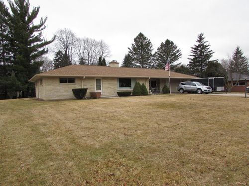 203 Grand Avenue, Thiensville, WI, 53092 | Card Image