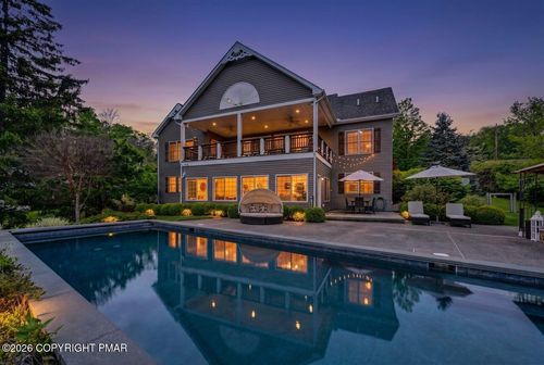 3 Redwood Ln, East Stroudsburg, PA, 18301-9250 | Card Image