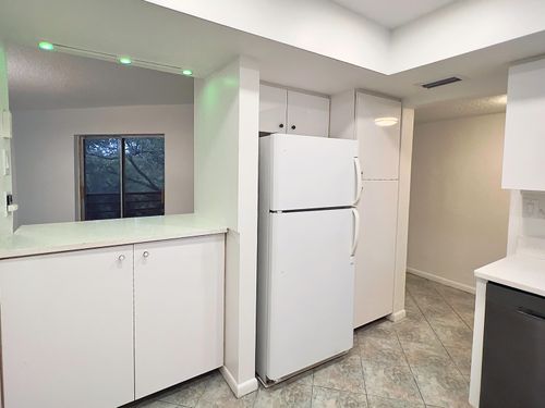 apt-307-3100 Riverside Dr, Coral Springs, FL, 33065-5512 | Card Image