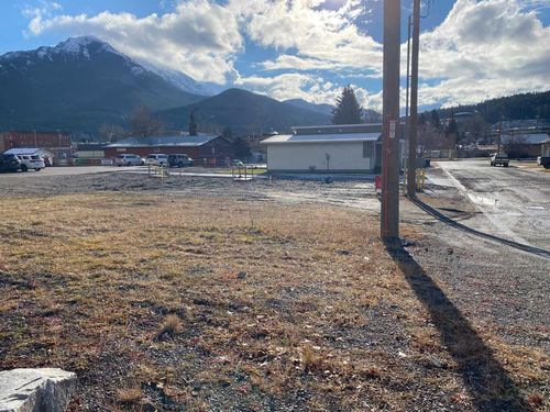 {{alt}} | Card Image