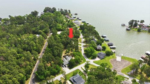 213 Lakefront Dr, Onalaska, TX, 77360-5197 | Card Image