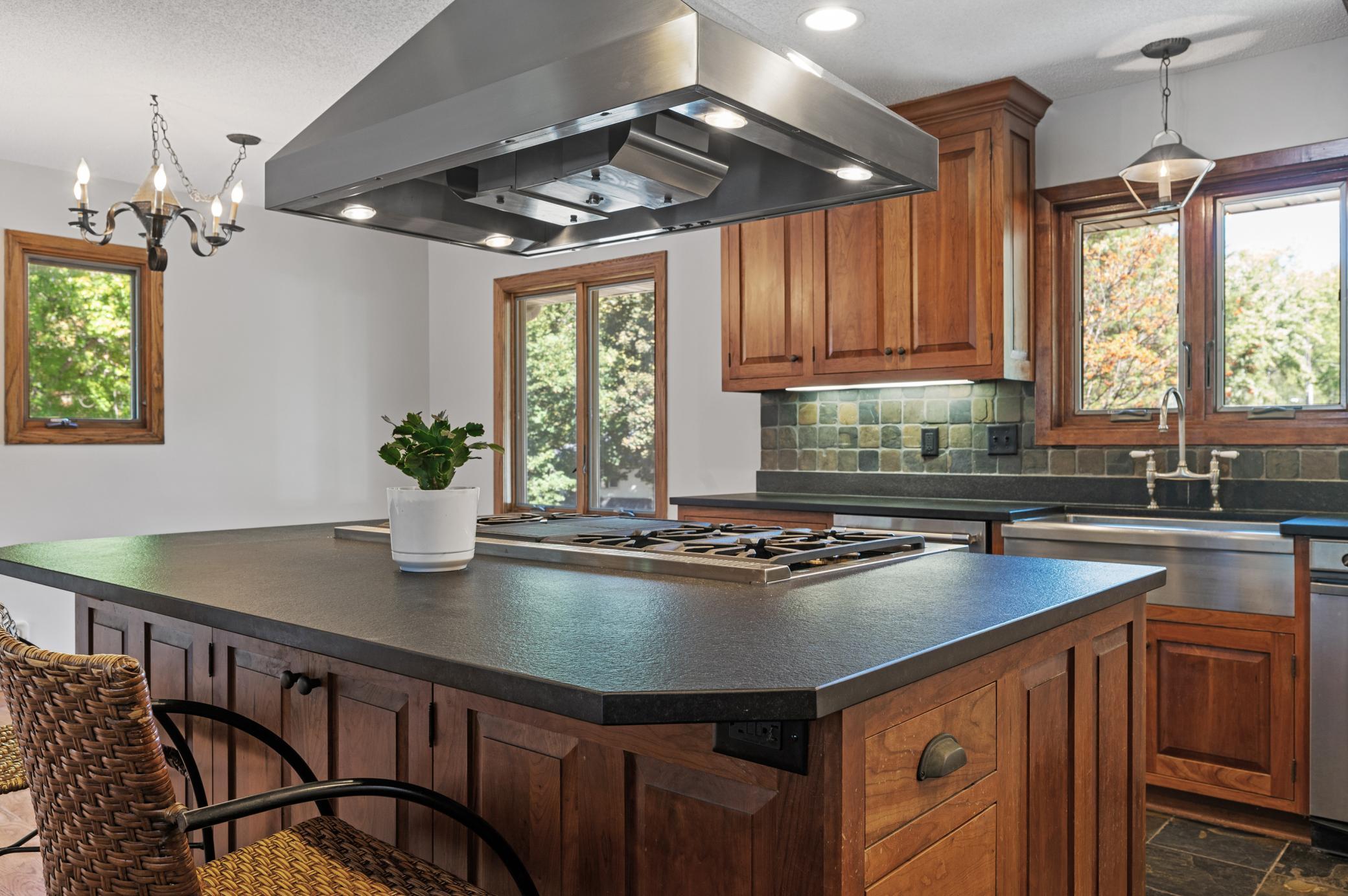 Portland Ave, Burnsville, MN 55337
