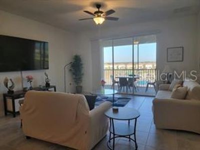 1097 - 1097 Splash Shot, Condo with 3 bedrooms, 2 bathrooms and null parking in Davenport FL | Image 2