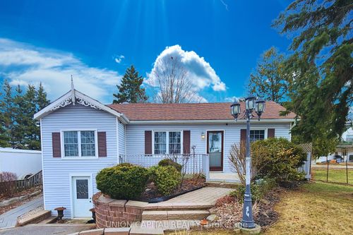 19765 Leslie St, Queensville, ON, L0G1R0 | Card Image