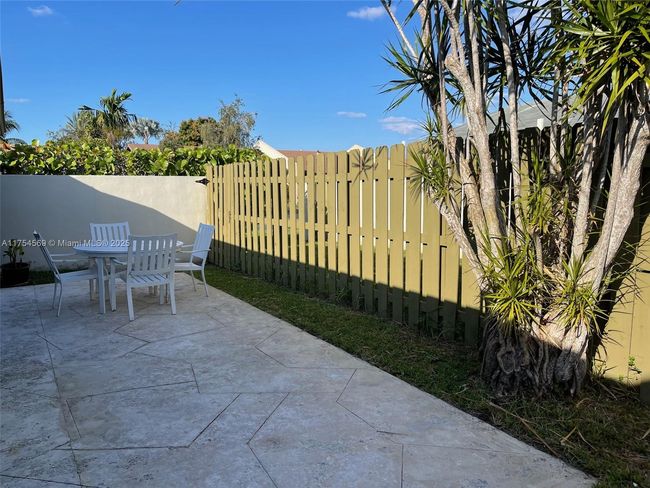 12000 Sw 110 Th Street Cir N, Townhouse with 3 bedrooms, 2 bathrooms and null parking in Miami FL | Image 14
