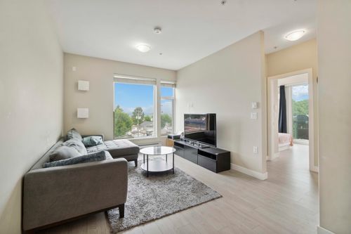 ph8-1838 Renfrew St, Vancouver, BC, V5M3H9 | Card Image