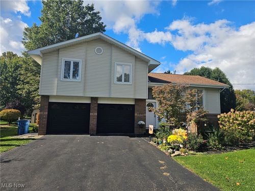 155 Heritage Ln, Cortland, OH, 44410-1161 | Card Image