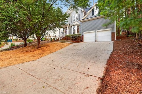 5206 Oakbrook Dr, Durham, NC, 27713-8006 | Card Image
