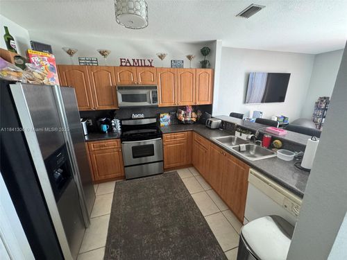94-15795 Sw 42nd St, Miramar, FL, 33027-4814 | Card Image