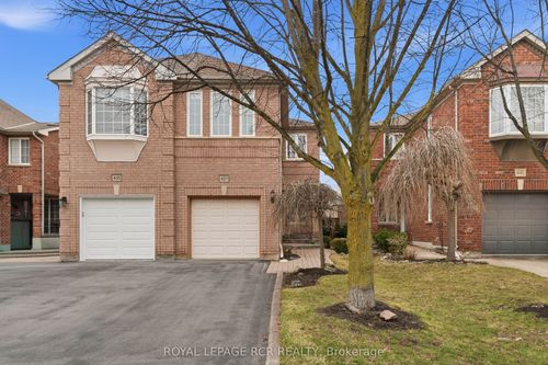 437 Heddle Cres, Newmarket, ON, L3X2J2 | Card Image