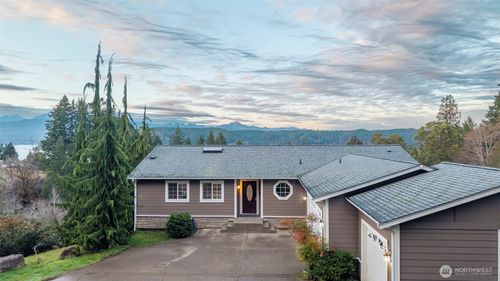 231 E Linda Vista Ct, Union, WA, 98592-9551 | Card Image