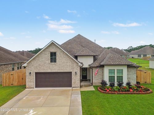 10140 Patrick Dr, Gulfport, MS, 39503-4092 | Card Image