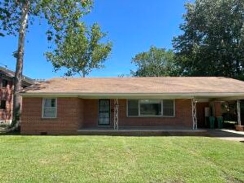 1306 W Main St, Russellville, AR, 72801-2847 | Card Image