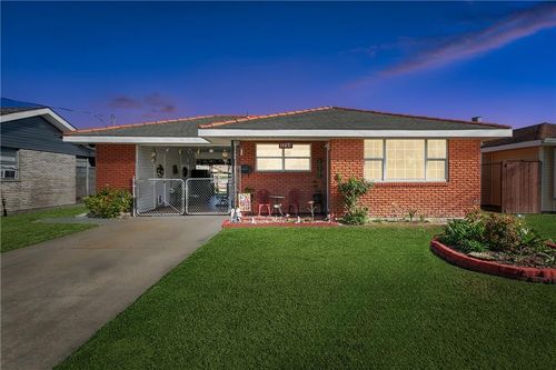 1749 Robin Dr, Marrero, LA, 70072-3549 | Card Image