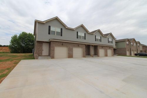 2-1724 Manning Dr, Clarksville, TN, 37042-7956 | Card Image