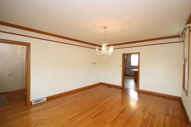 4204 Frank Scott Pkwy W, House other with 3 bedrooms, 2 bathrooms and 2 parking in Belleville IL | Image 6