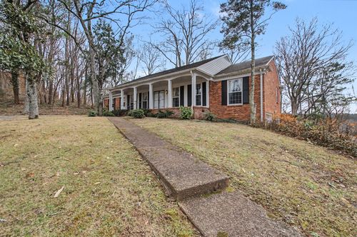 711 Sneed Rd W, Franklin, TN, 37069-7045 | Card Image