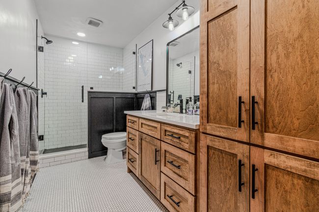 2012 Island Cir, House other with 4 bedrooms, 2 bathrooms and null parking in Tool TX | Image 19