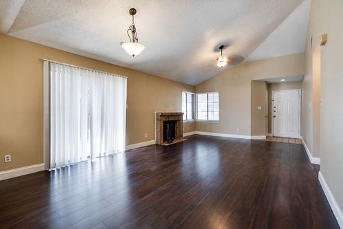 613 Hunters Glen St, Lewisville, TX, 75067-3550 | Card Image