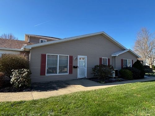 930 Canterbury Lane, Salem, OH, 44460 | Card Image