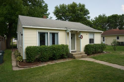 403 3rd St S, Grove City, MN, 56243-1116 | Card Image