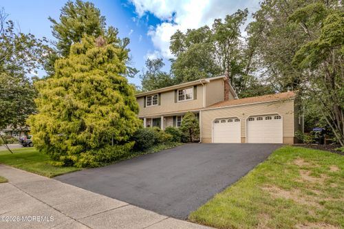 17 Stephens Dr, East Brunswick, NJ, 08816-4260 | Card Image