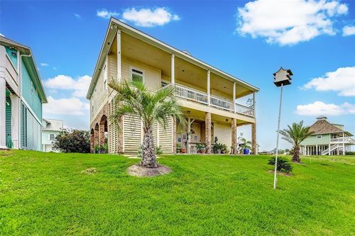 2001 Laguna Harbor Cove Blvd, Port Bolivar, TX, 77650 | Card Image