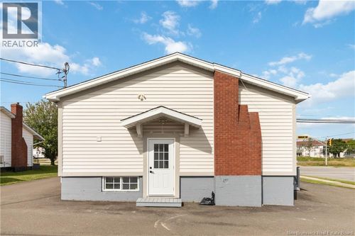 338 Kendra St, Moncton, NB, E1C4K4 | Card Image