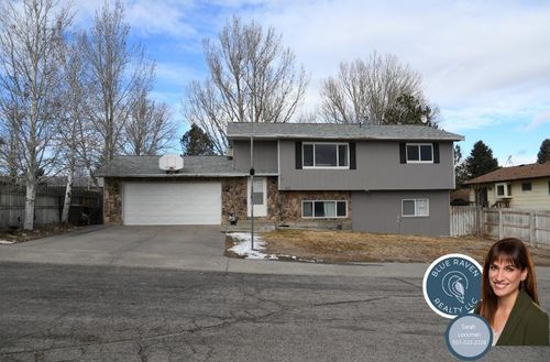 952 Willow St, Wheatland, WY, 82201-2124 | Card Image