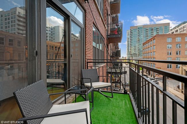 APT-410 - 375 W Erie St, Condo with 3 bedrooms, 2 bathrooms and 2 parking in CHICAGO IL | Image 18