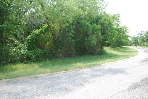 27183 Whispering Meadow Dr, Whitney, TX, 76692-5529 | Card Image