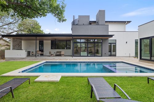 304 Blue Ridge Trl, Austin, TX, 78746-5409 | Card Image