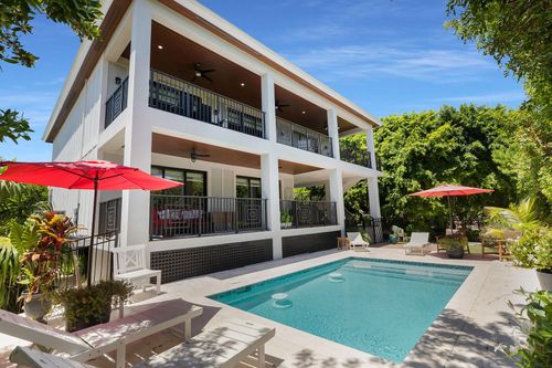 239 W Seaview Dr, Duck Key, FL, 33050-3829 | Card Image
