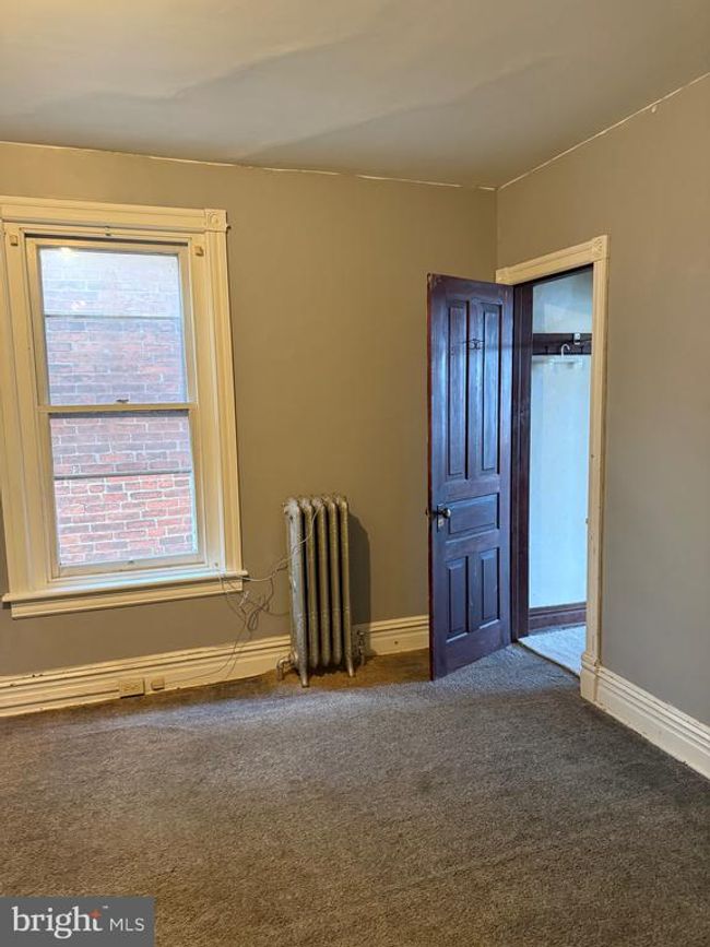 335 W Walnut St, Townhouse with 5 bedrooms, 2 bathrooms and null parking in Kutztown PA | Image 15