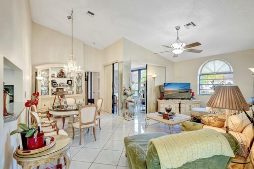 apt-o-5450 Verona Dr, Boynton Beach, FL, 33437-2123 | Card Image