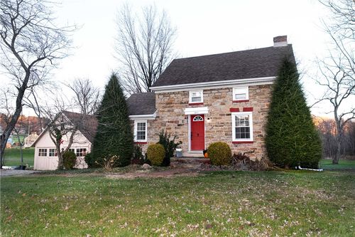 1011 Penncraft Rd, East Millsboro, PA, 15433-1233 | Card Image