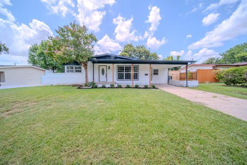 920 Treasure Rd, Garland, TX, 75041-2948 | Card Image