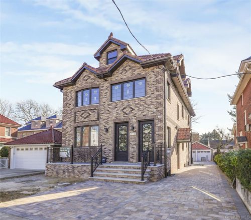 146-18 Laburnum Ave, Flushing, NY, 11355-3545 | Card Image